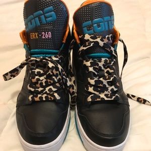 New converse high top black size 10